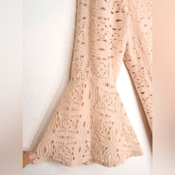 Ronni Nicole Dress Crochet Knit Peach Lined 3/4 Bell Sleeve Women’s Medium - Picture 2 of 6